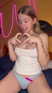 -veranito- online show from June 5, 3:11 am