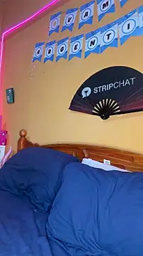 Snapshot of -veranito- chatting on June 12, 3:04 am -veranito- online show from June 12, 3:04 am