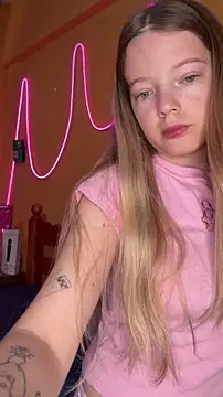 -veranito- online show from April 1, 9:01 pm