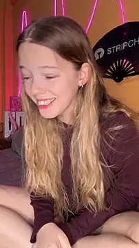 -veranito- online show from April 9, 3:08 am