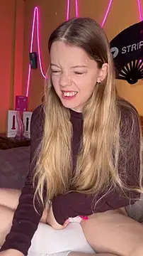 -veranito- online show from April 7, 3:08 am