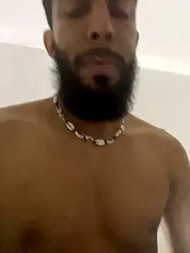 Alessandro  Rossi online show from December 5, 8:06 pm