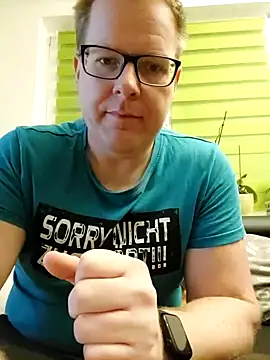 AnnualSunrise online show from December 10, 7:32 pm