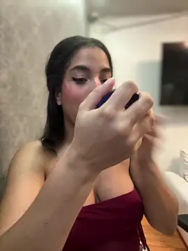 Snapshot of _Eurekaa_ chatting on February 12, 3:28 am Eurekaa online show from February 12, 3:28 am