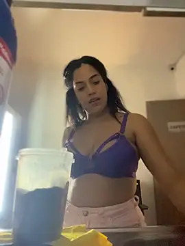 Snapshot of _Eurekaa_ chatting on February 25, 2:23 am Eurekaa online show from February 25, 2:23 am