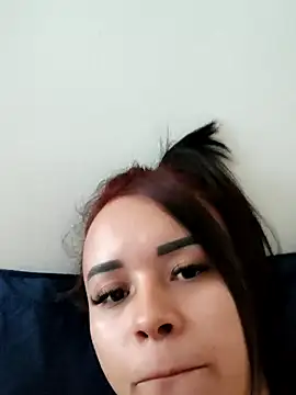 LindaGarcia22 online show from December 8, 3:13 pm