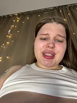 perfect sweety girl online show from March 10, 8:46 pm