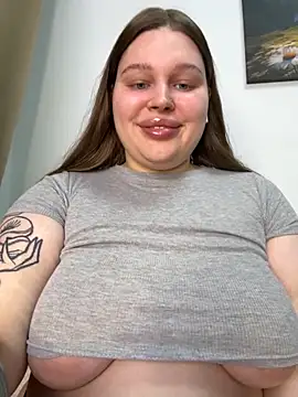 Snapshot of perfect_sweety_girl chatting on October 2, 7:28 pm perfect sweety girl online show from October 2, 7:28 pm