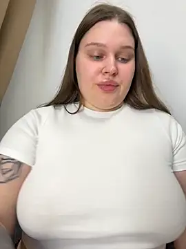 Snapshot of perfect_sweety_girl chatting on September 21, 7:08 pm perfect sweety girl online show from September 21, 7:08 pm