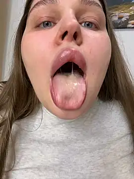 perfect sweety girl online show from October 27, 8:43 pm