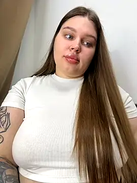 Snapshot of perfect_sweety_girl chatting on September 12, 8:52 pm perfect sweety girl online show from September 12, 8:52 pm