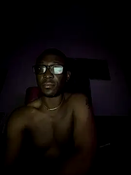 Snapshot of KingB8r chatting on October 9, 12:28 pm KingB8r online show from October 9, 12:28 pm
