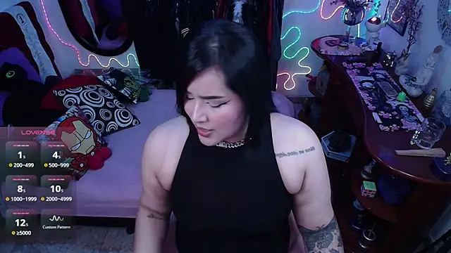 lufek23 online show from April 17, 4:10 pm