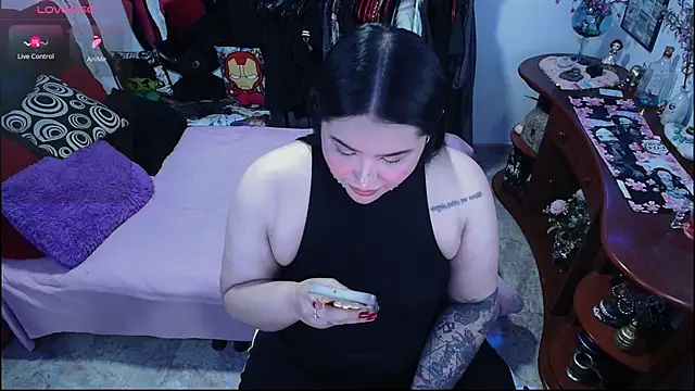 lufek23 online show from November 26, 10:32 pm