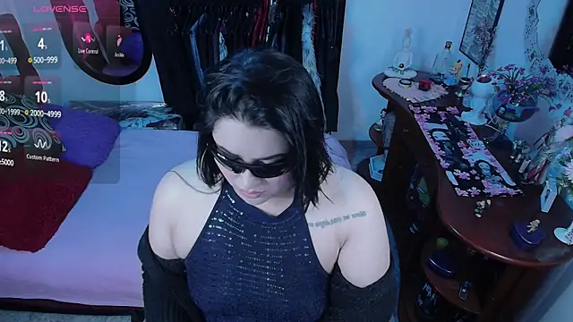 lufek23 online show from March 18, 5:14 pm