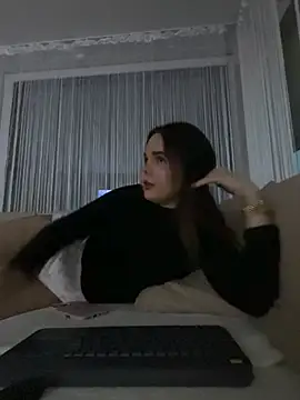 TheCinderella online show from March 22, 6:09 pm