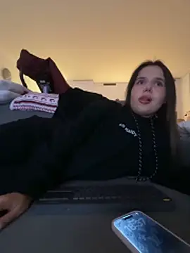 TheCinderella online show from March 9, 5:38 pm