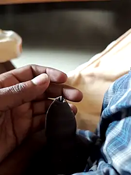 malluflash online show from November 11, 5:24 am