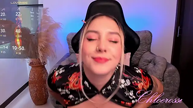 Snapshot of chloerossi chatting on October 31, 4:58 pm chloerossi online show from October 31, 4:58 pm