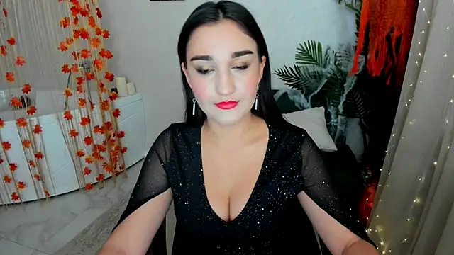 Snapshot of GoldenHeart_1 chatting on October 14, 7:47 pm GoldenHeart 1 online show from October 14, 7:47 pm