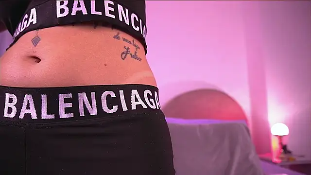 Snapshot of danna_berlin_ chatting on November 11, 7:19 pm danna berlin online show from November 11, 7:19 pm