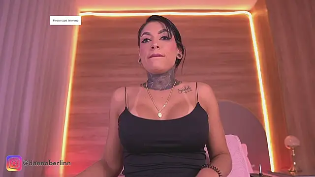danna berlin  online show from May 12, 7:20 pm