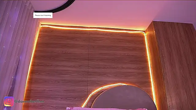 danna berlin  online show from April 12, 7:17 pm