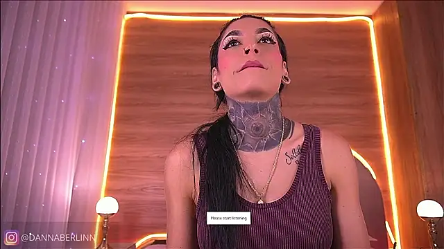 danna berlin  online show from February 5, 7:21 pm