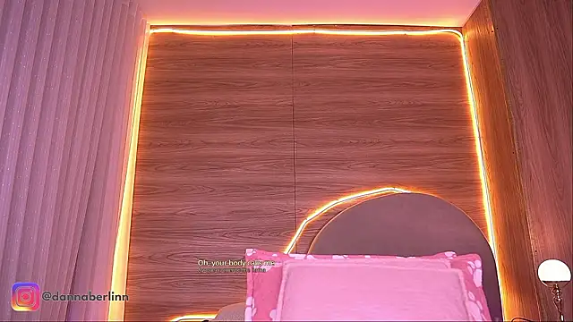 danna berlin  online show from March 17, 7:39 pm