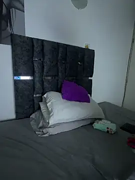 Natasharuso online show from March 25, 8:35 am