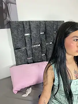 Natasharuso online show from February 22, 9:00 am