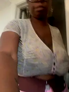 Goddesskarisma online show from October 31, 12:18 am