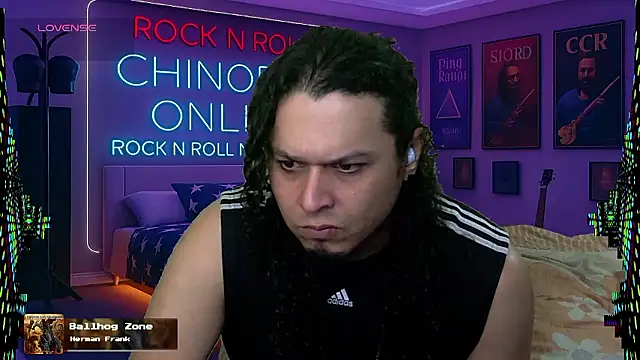 Snapshot of chino_roz chatting on January 13, 7:45 am chino roz online show from January 13, 7:45 am