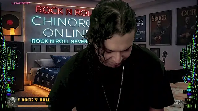 Snapshot of chino_roz chatting on March 4, 7:27 am chino roz online show from March 4, 7:27 am