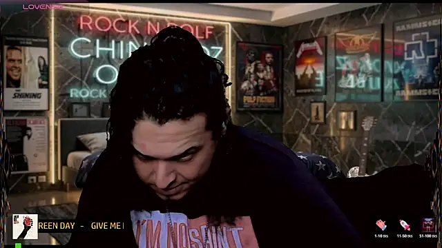 Snapshot of chino_roz chatting on June 20, 6:29 am chino roz online show from June 20, 6:29 am