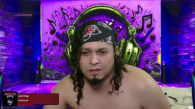 chino roz online show from March 15, 7:42 am