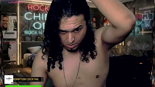 Snapshot of chino_roz chatting on June 27, 12:22 pm chino roz online show from June 27, 12:22 pm