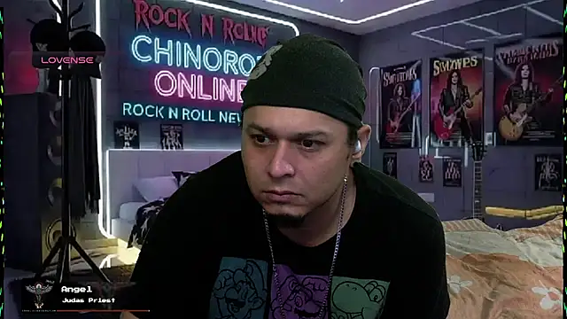 Snapshot of chino_roz chatting on January 9, 9:11 pm chino roz online show from January 9, 9:11 pm