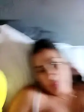 Snapshot of Latina_sexy1 chatting on February 21, 4:42 pm Latina sexy1 online show from February 21, 4:42 pm