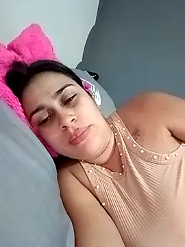 Latina sexy1 online show from April 19, 6:10 pm