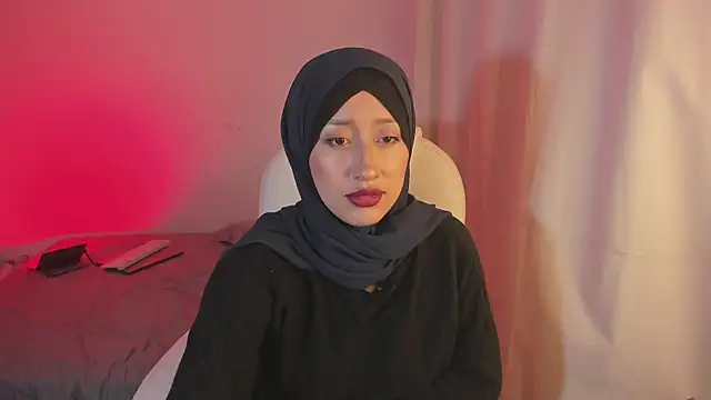 Snapshot of adila_anich chatting on March 5, 9:04 pm adila anich online show from March 5, 9:04 pm