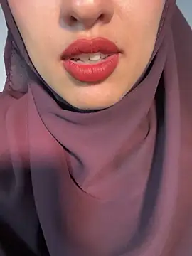 adila anich online show from November 25, 11:48 pm