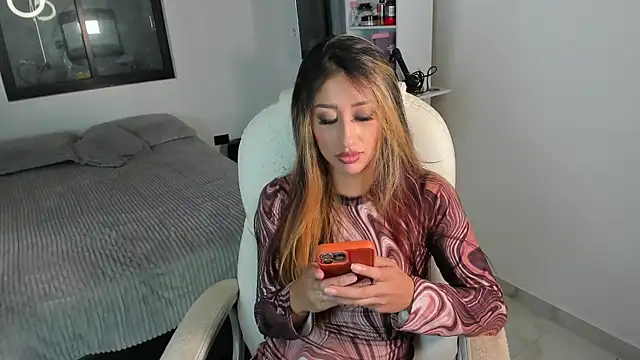 Snapshot of adila_anich chatting on October 29, 9:47 pm adila anich online show from October 29, 9:47 pm