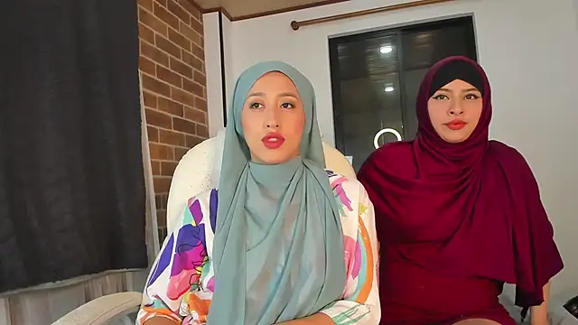 Snapshot of adila_anich chatting on November 5, 11:52 pm adila anich online show from November 5, 11:52 pm