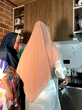 adila anich online show from November 30, 3:18 am