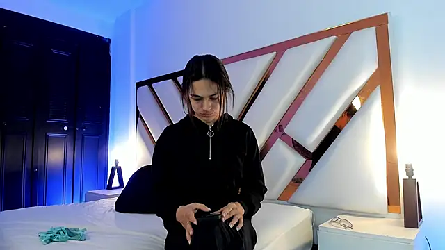 Aron cruz online show from May 30, 1:28 pm