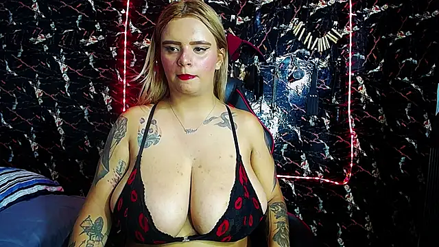 mia boobs hot online show from November 7, 10:46 pm