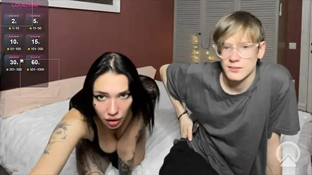 Laura Key online show from October 26, 11:16 pm