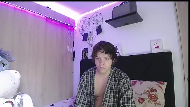 Santiago kiler online show from March 19, 12:05 pm