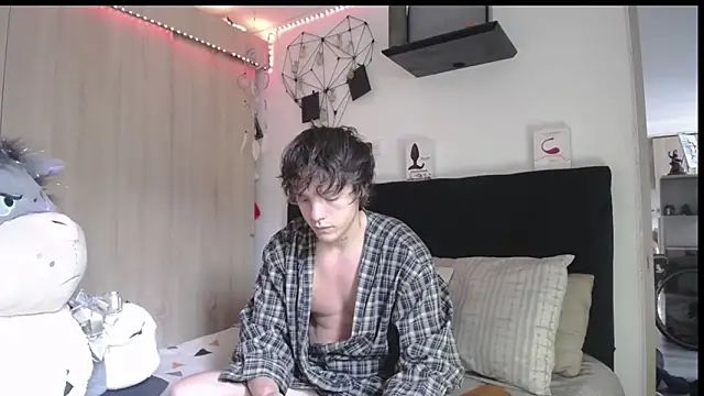 Santiago kiler online show from April 16, 1:12 pm